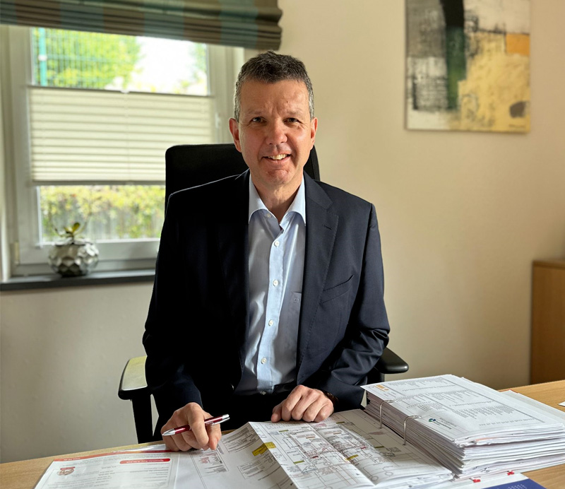 Mathias Wachs im Büro